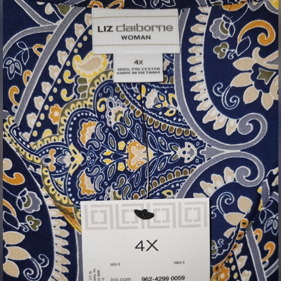 Host Pick V Neck Long Sleeve Blouse 4X Navy Paisley - Picture 5 of 5